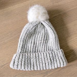 Primemark Atmosphere Pom Pom Beanie
